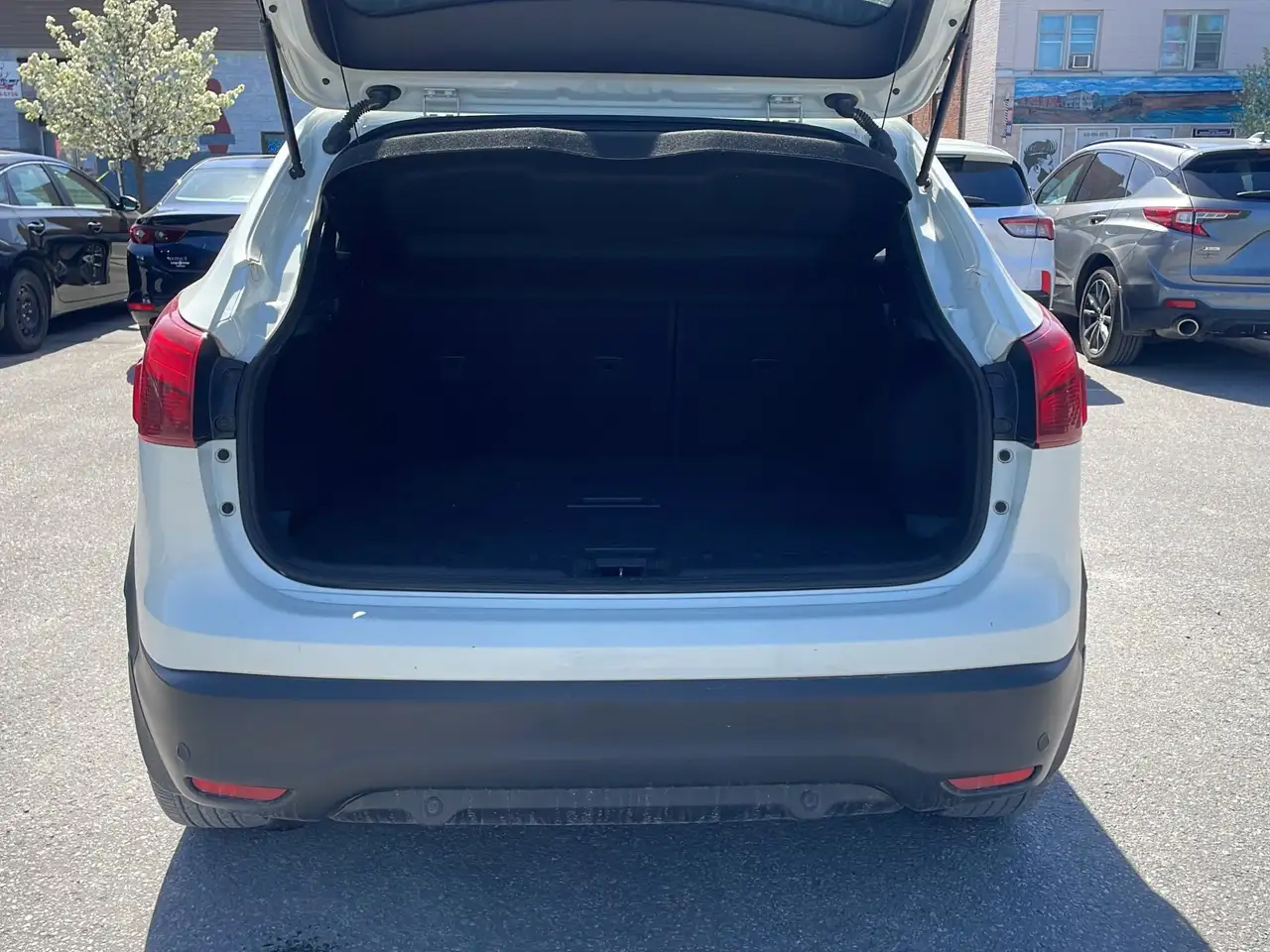 Nissan Qashqai снимка Nissan Qashqai