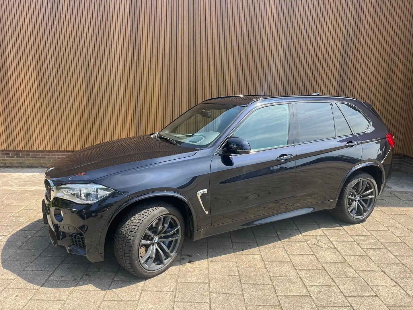 BMW X5 M Zwart - 2