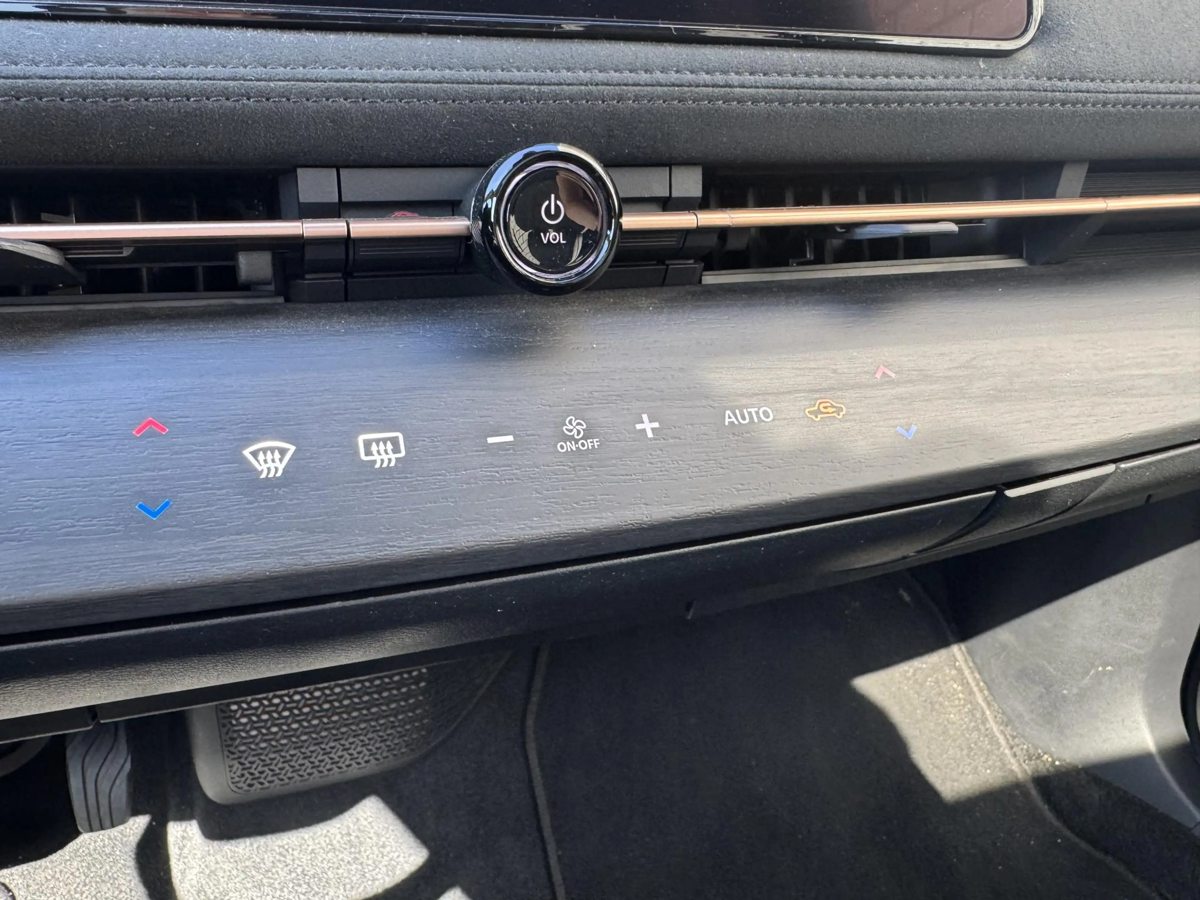 Nissan Ariya Evolve 91 kWh | Stoelverwarming + verkoeling | BOS — photo 25