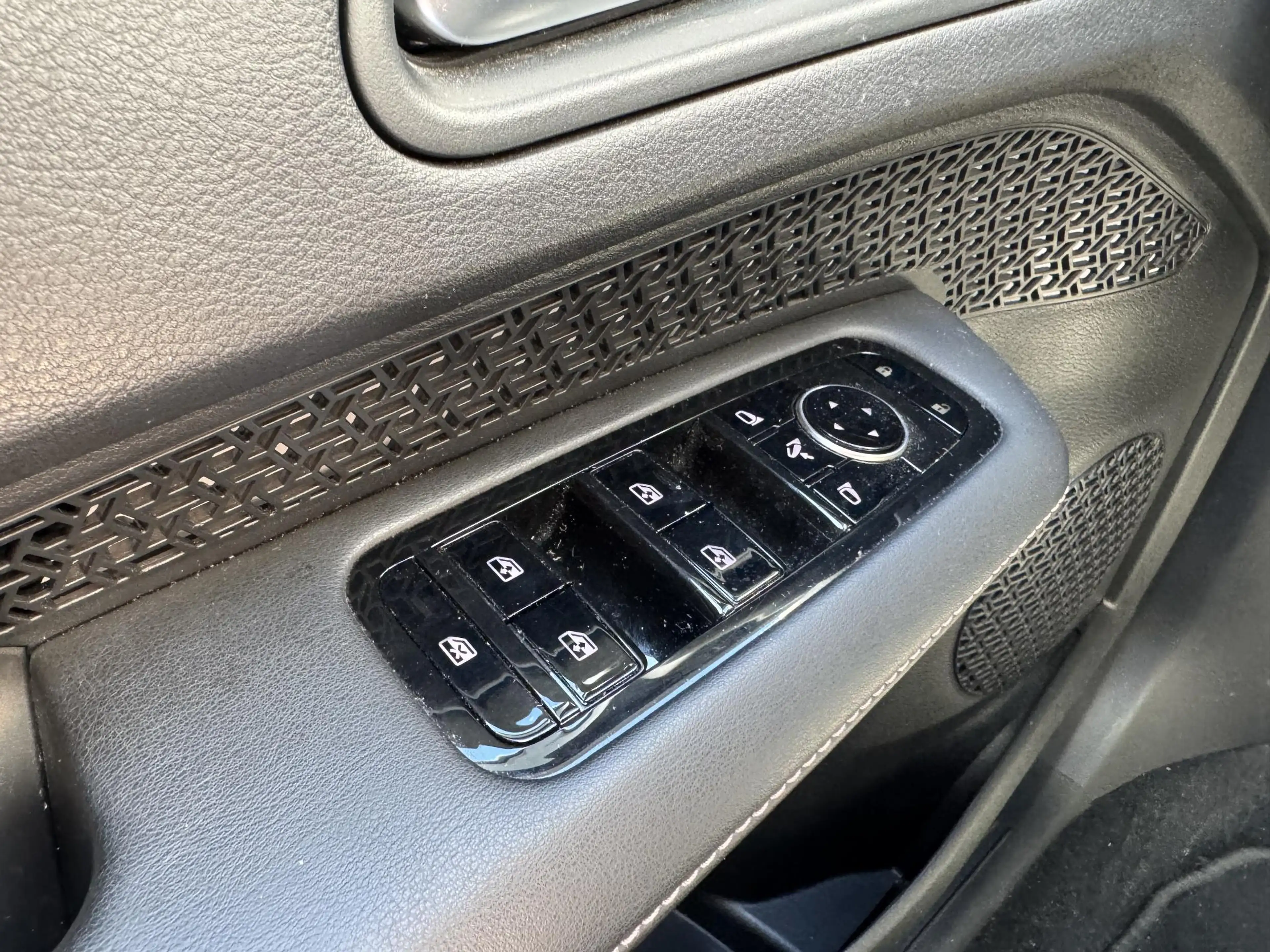 Nissan Ariya Evolve 91 kWh | Stoelverwarming + verkoeling | BOS — photo 37