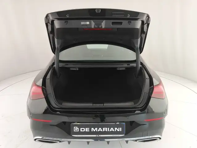 Mercedes-Benz CLA view 9