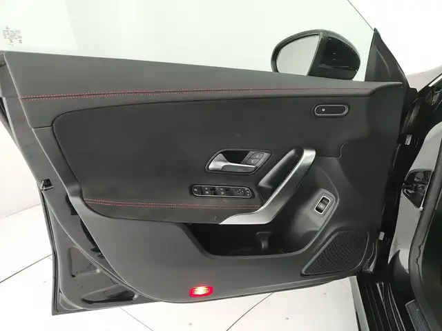 Mercedes-Benz CLA view 12