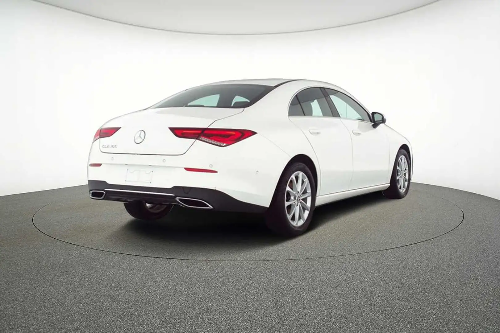 Mercedes-Benz CLA 180 Coupé Weiß - 2
