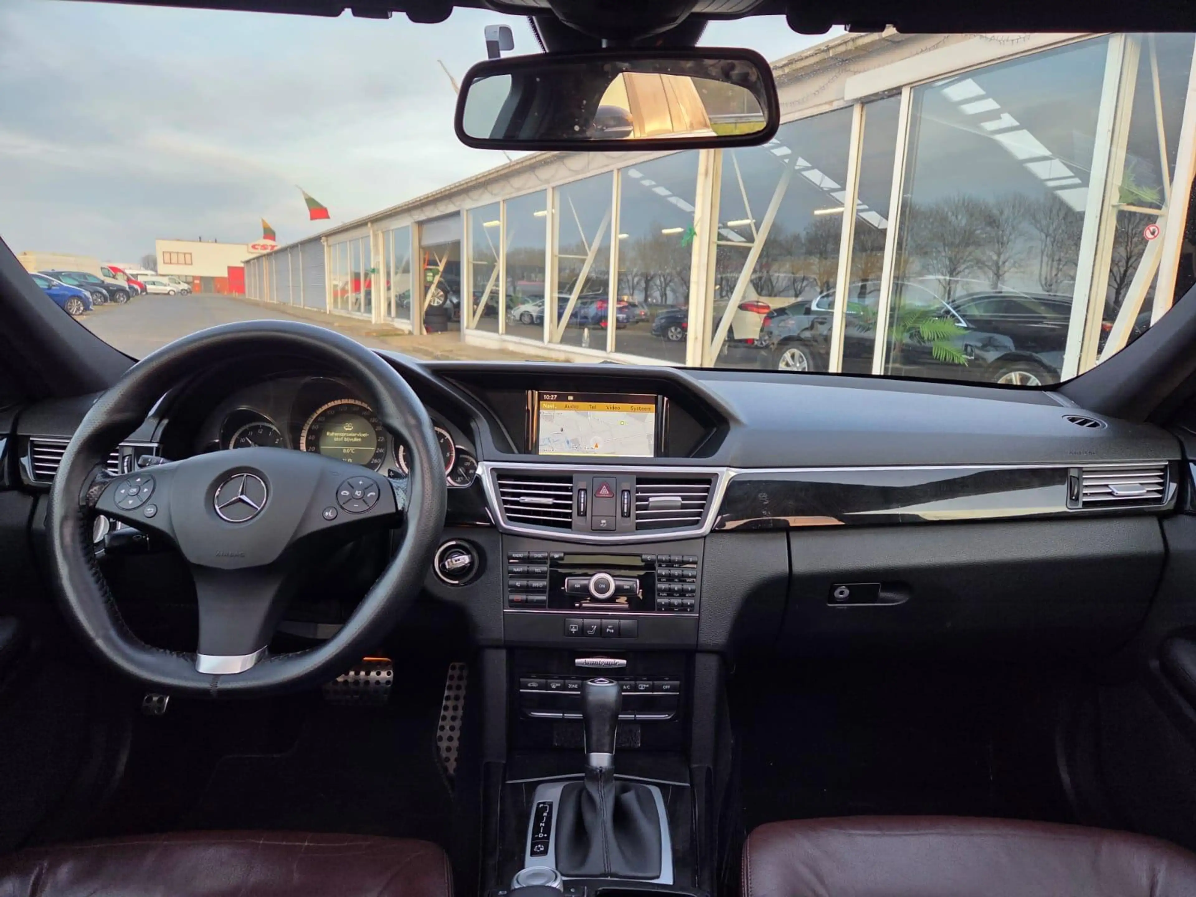 Mercedes-Benz E 250 250CDI EURO5! AMG! PANORAMA! WOLF! — photo 12