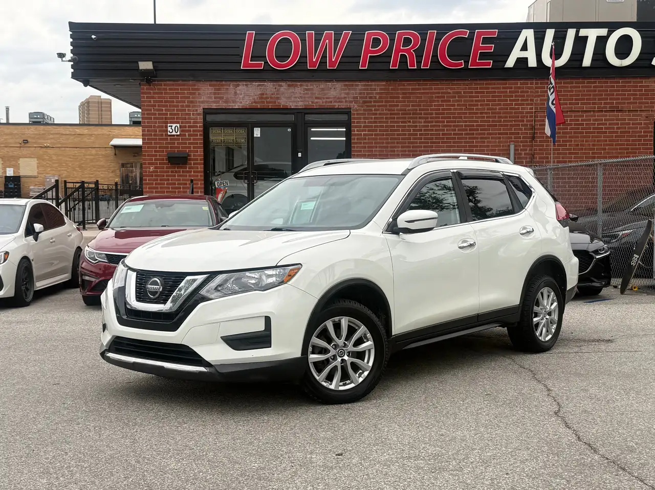 Nissan Rogue снимка Nissan Rogue