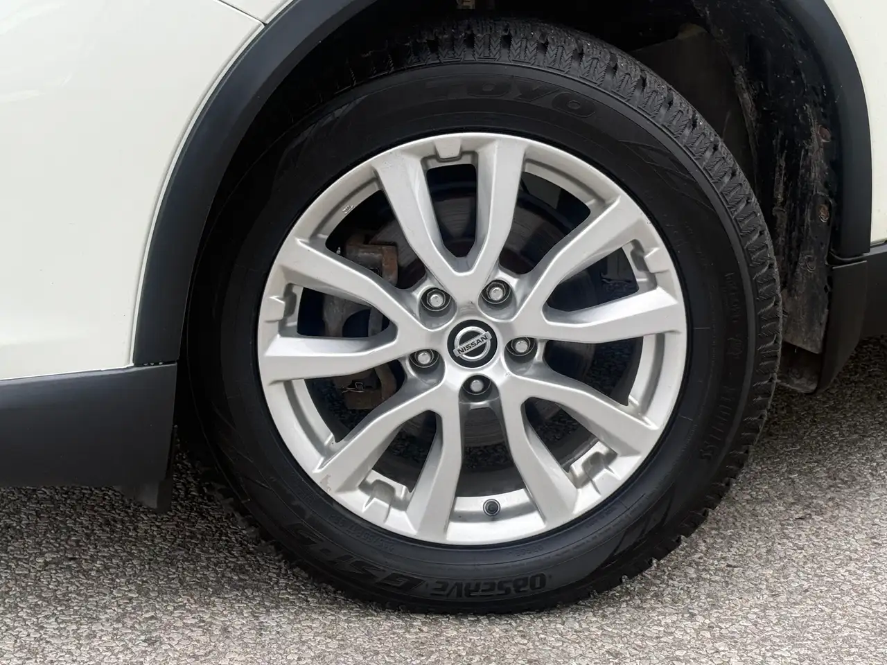 Nissan Rogue снимка Nissan Rogue
