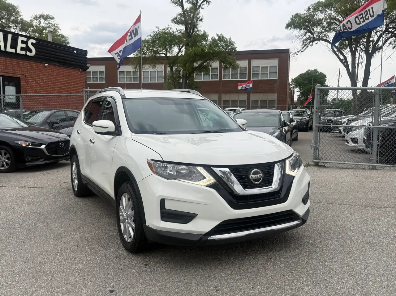 Nissan Rogue снимка Nissan Rogue