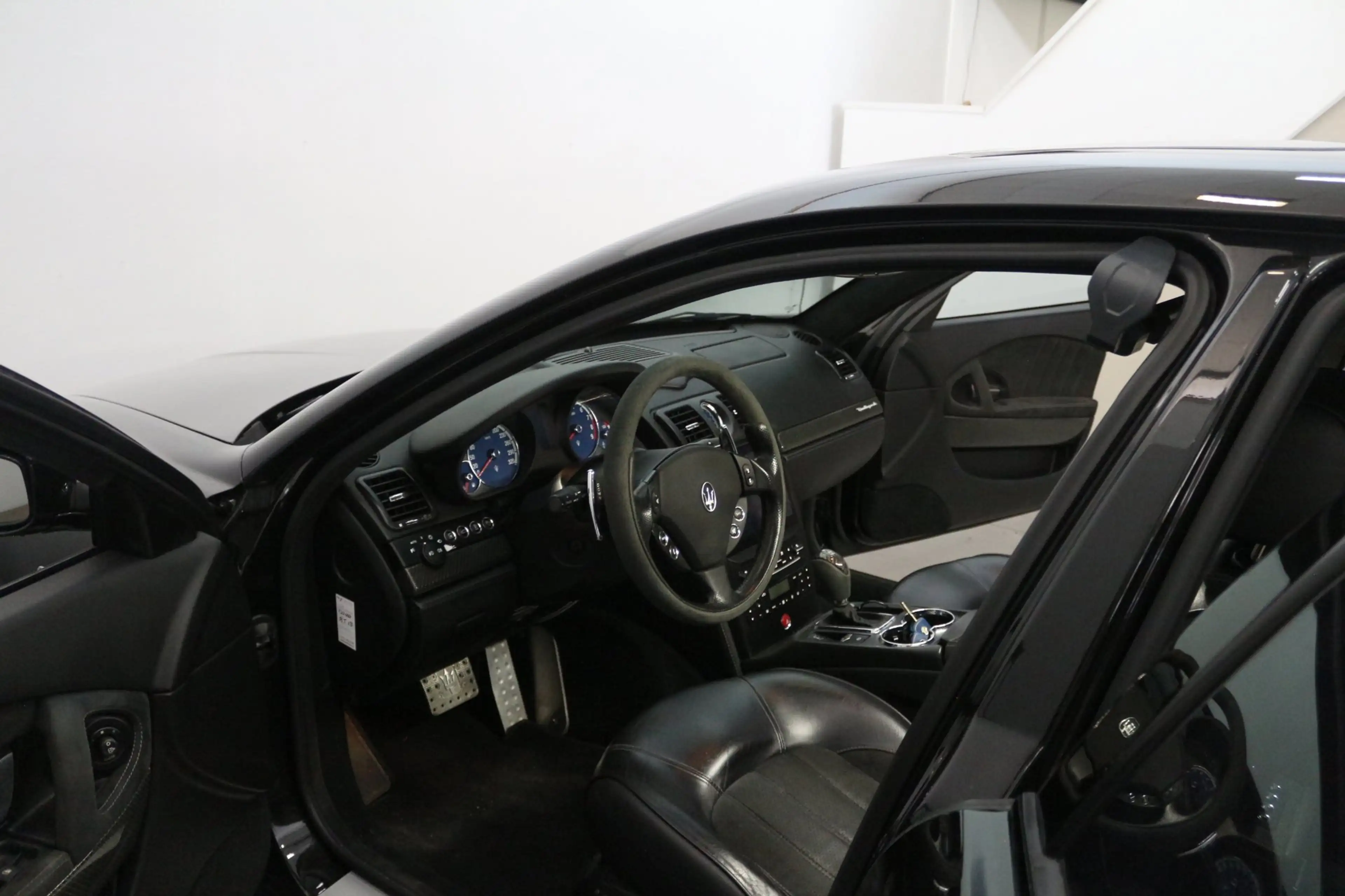 Maserati Quattroporte 4.2 Sport GT S ,ZF BAK ,PERFECTE STAAT, NL AUTO, A — photo 4