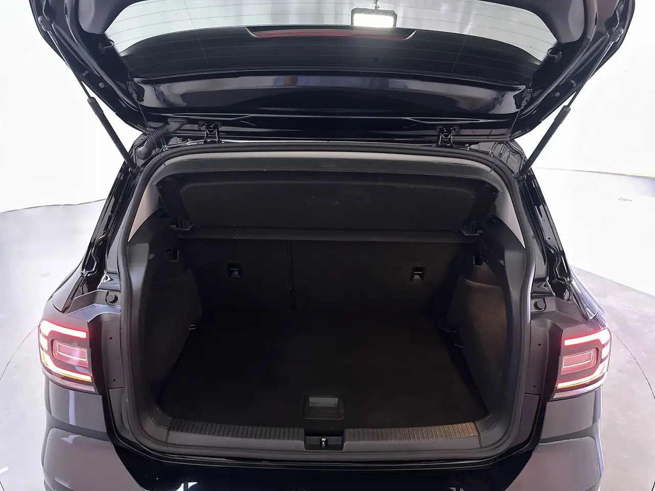 Volkswagen T-Cross 1.0 TSI Life Parkeersensoren DAB+ App-Connect Navi, миниатюра 18