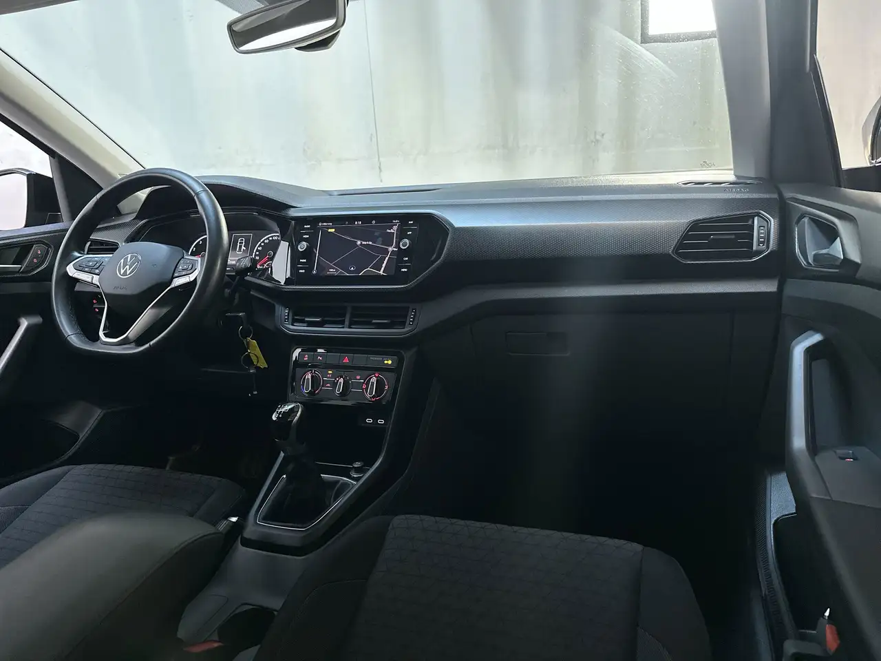 Volkswagen T-Cross 1.0 TSI Life Parkeersensoren DAB+ App-Connect Navi, миниатюра 2