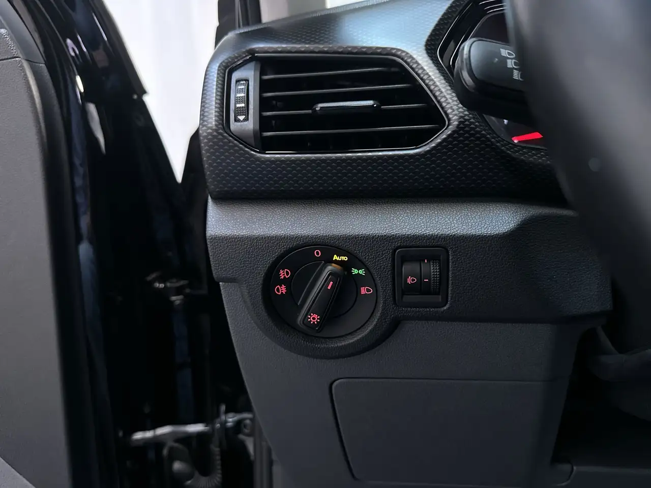 Volkswagen T-Cross 1.0 TSI Life Parkeersensoren DAB+ App-Connect Navi, миниатюра 22