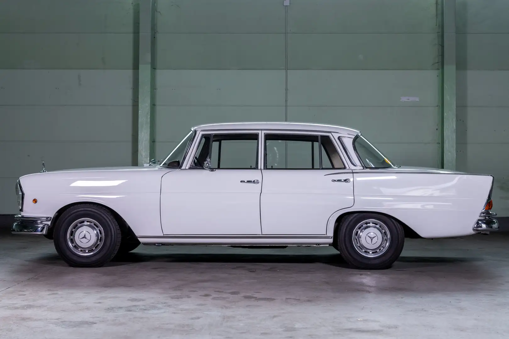 Mercedes-Benz 230 S Blanc - 2