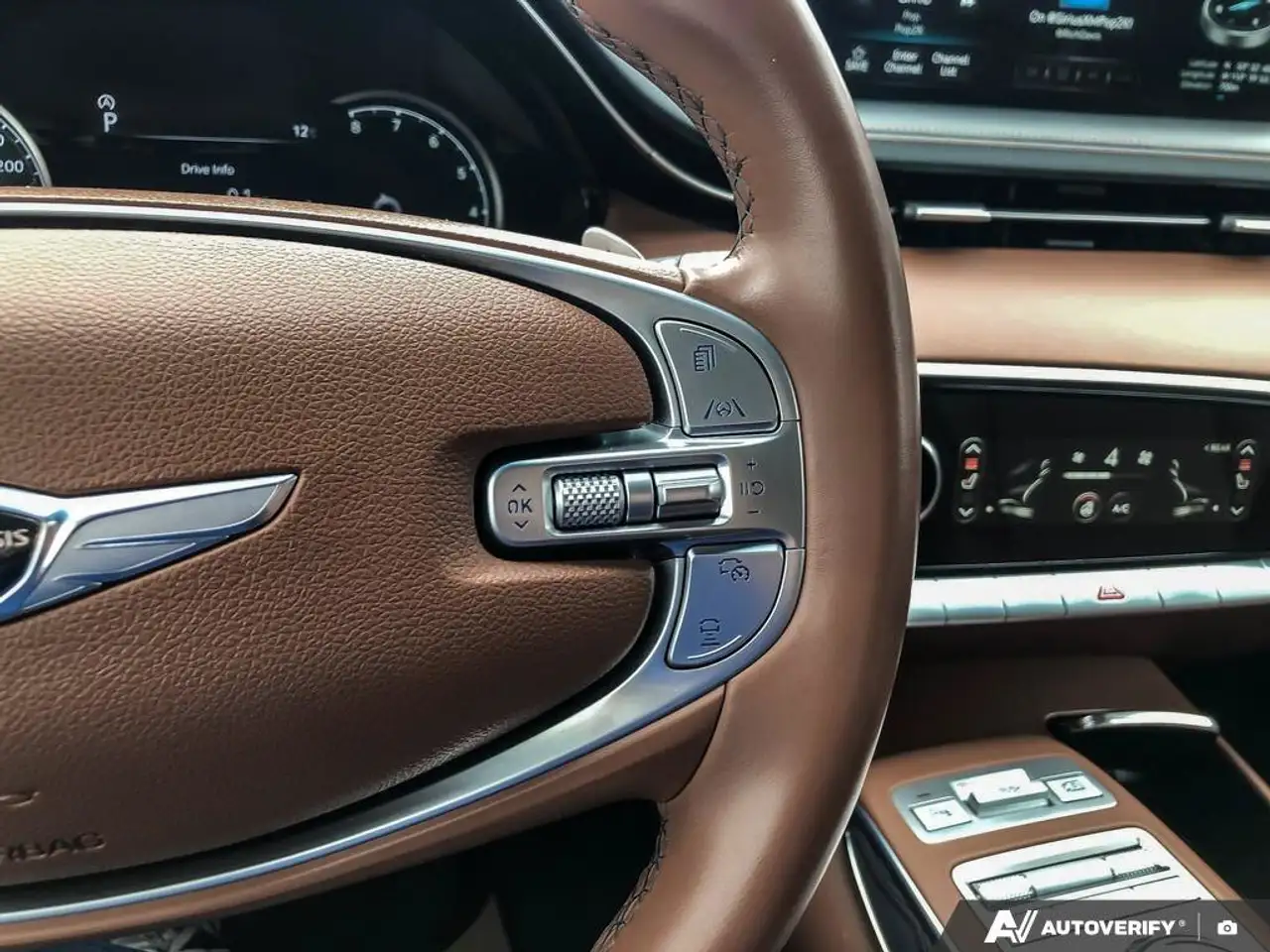 Genesis GV70 снимка Genesis GV70