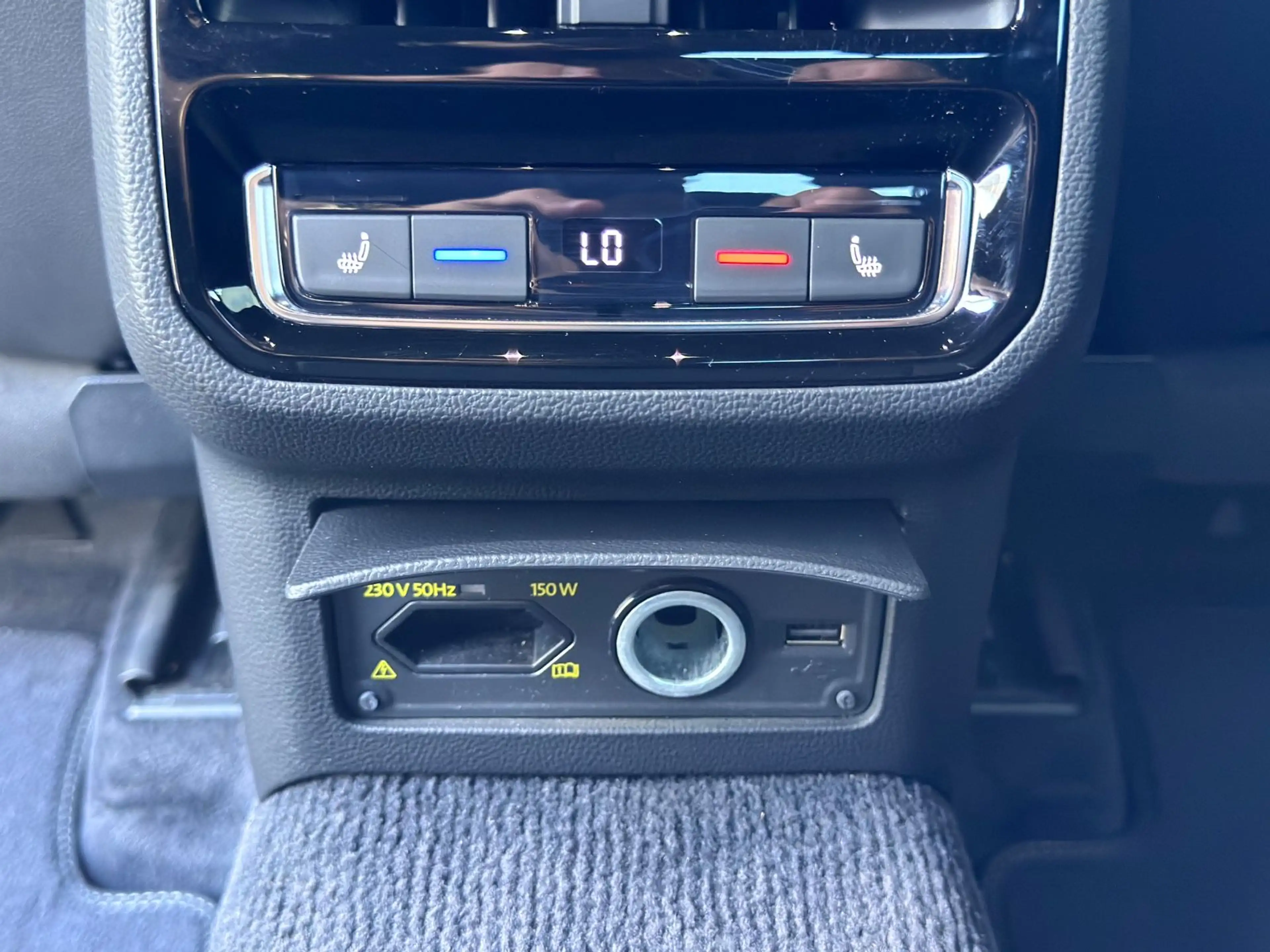 Volkswagen Arteon 2.0 TDI DSG R-Line — photo 12