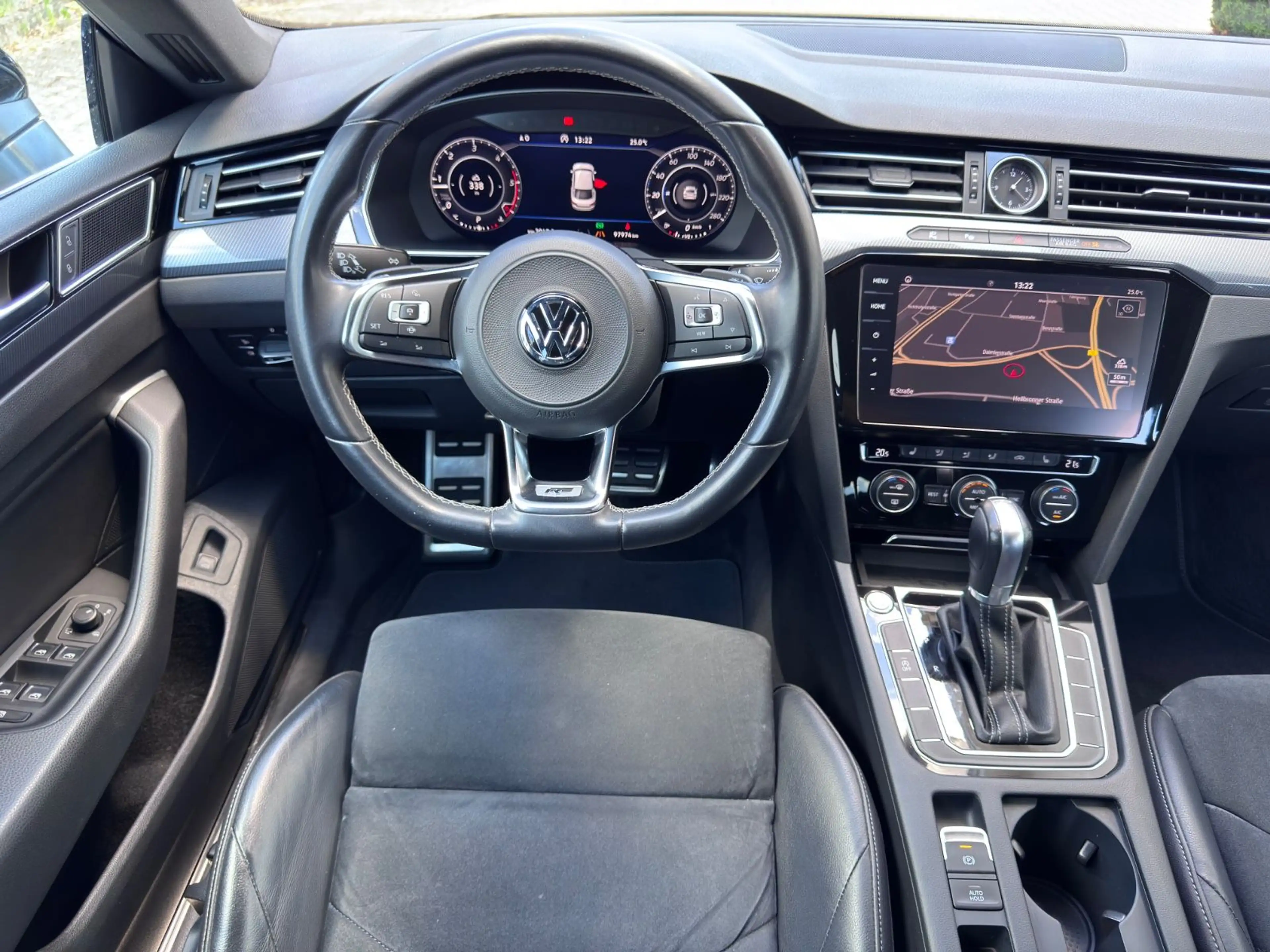 Volkswagen Arteon 2.0 TDI DSG R-Line — photo 4