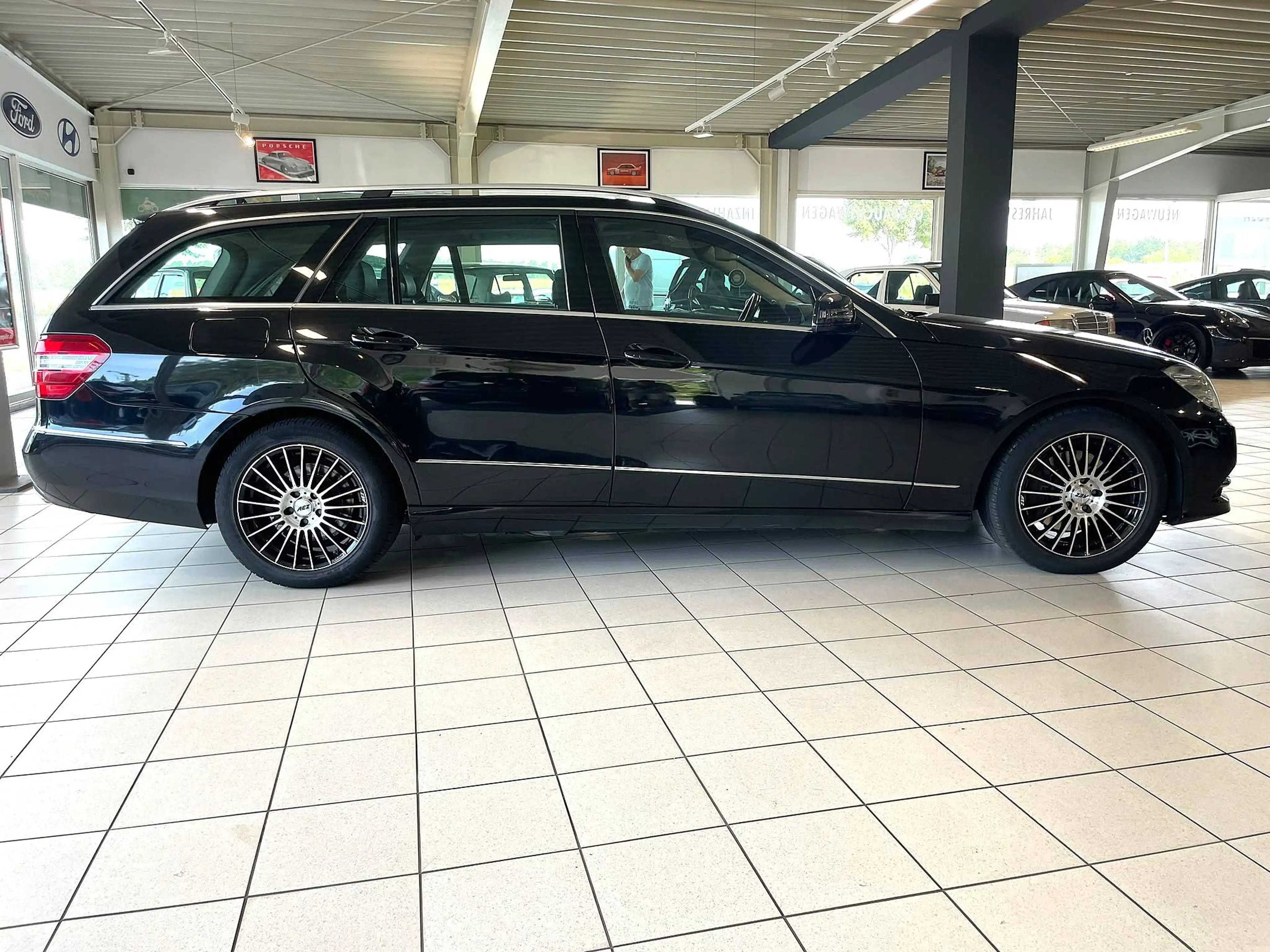 Mercedes-Benz E 250 E 250 CDI BlueEfficiency (212.203) — photo 6