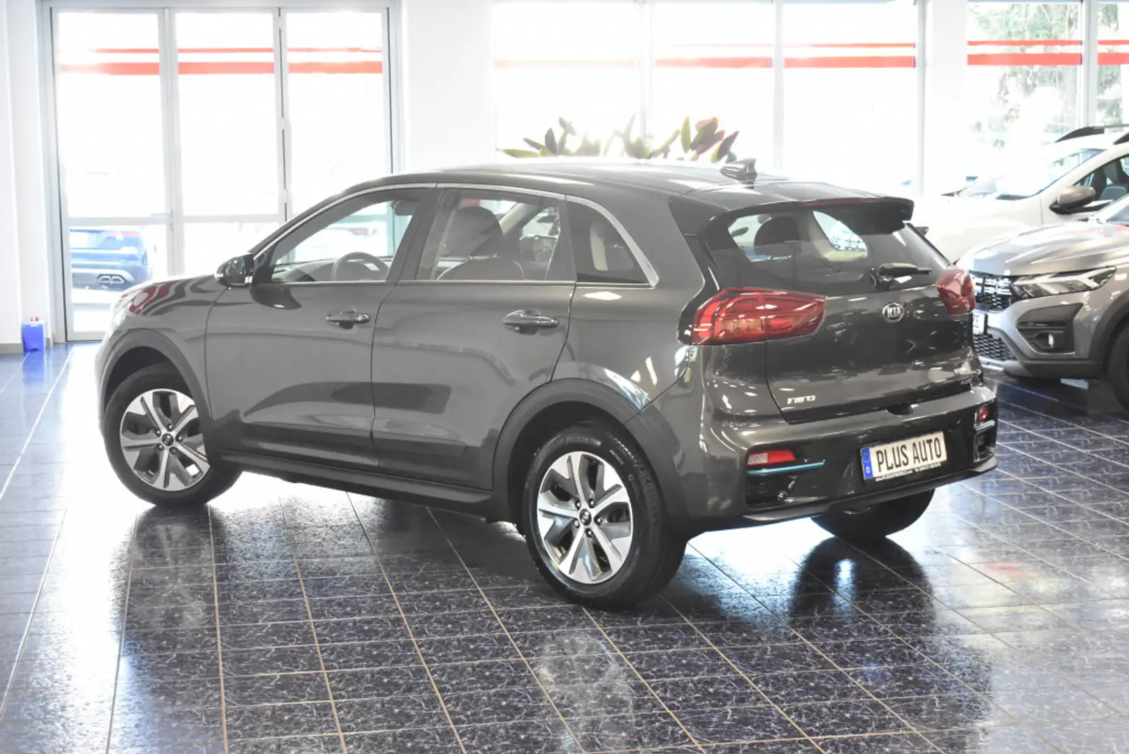 Kia Niro EV e-Niro Edition 7 Carplay Temp Kam 1-Hand Grau - 2