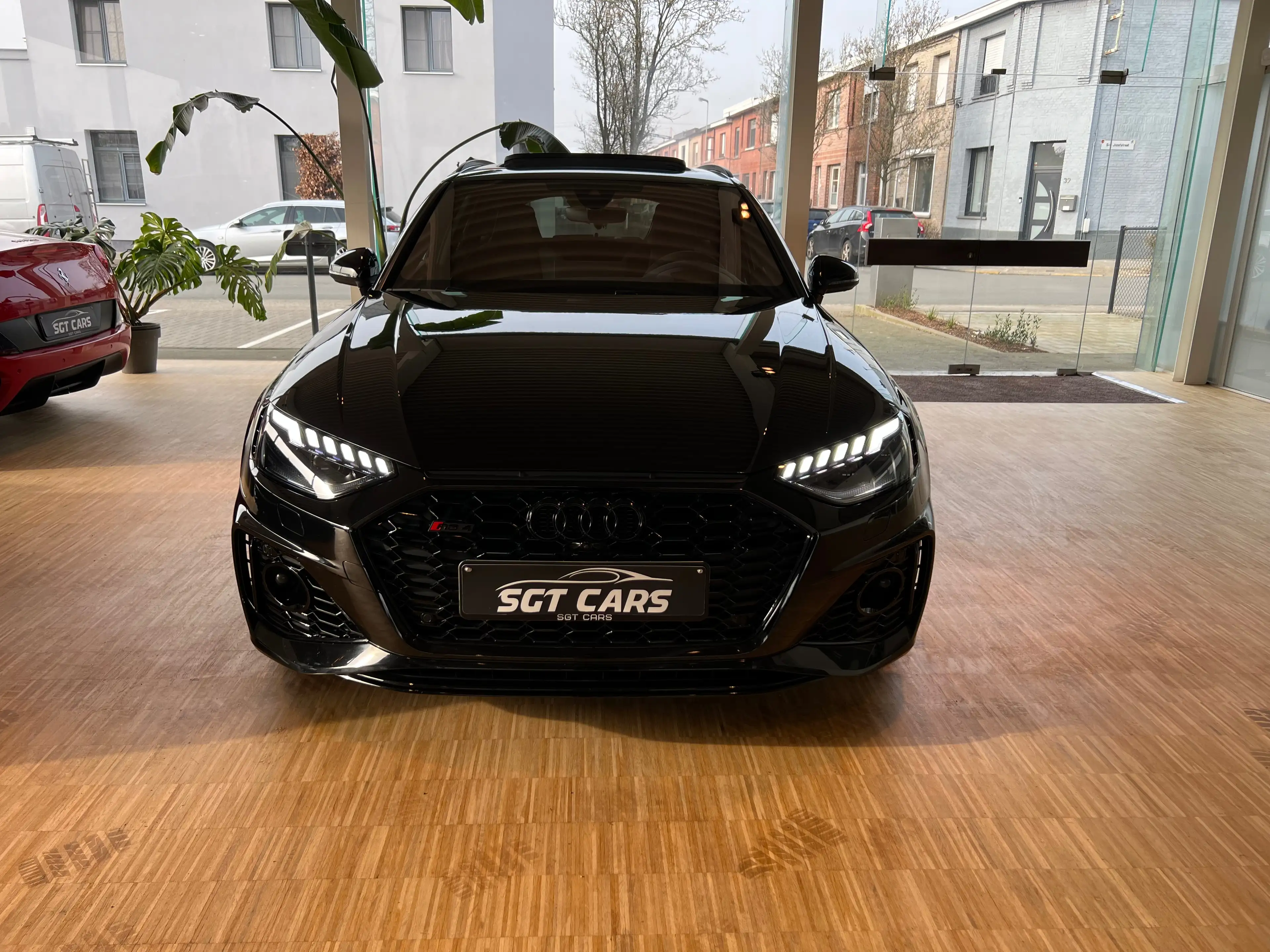 Audi RS4 Avant Mega FULL - Pano - RS design Red - Matrix — photo 5