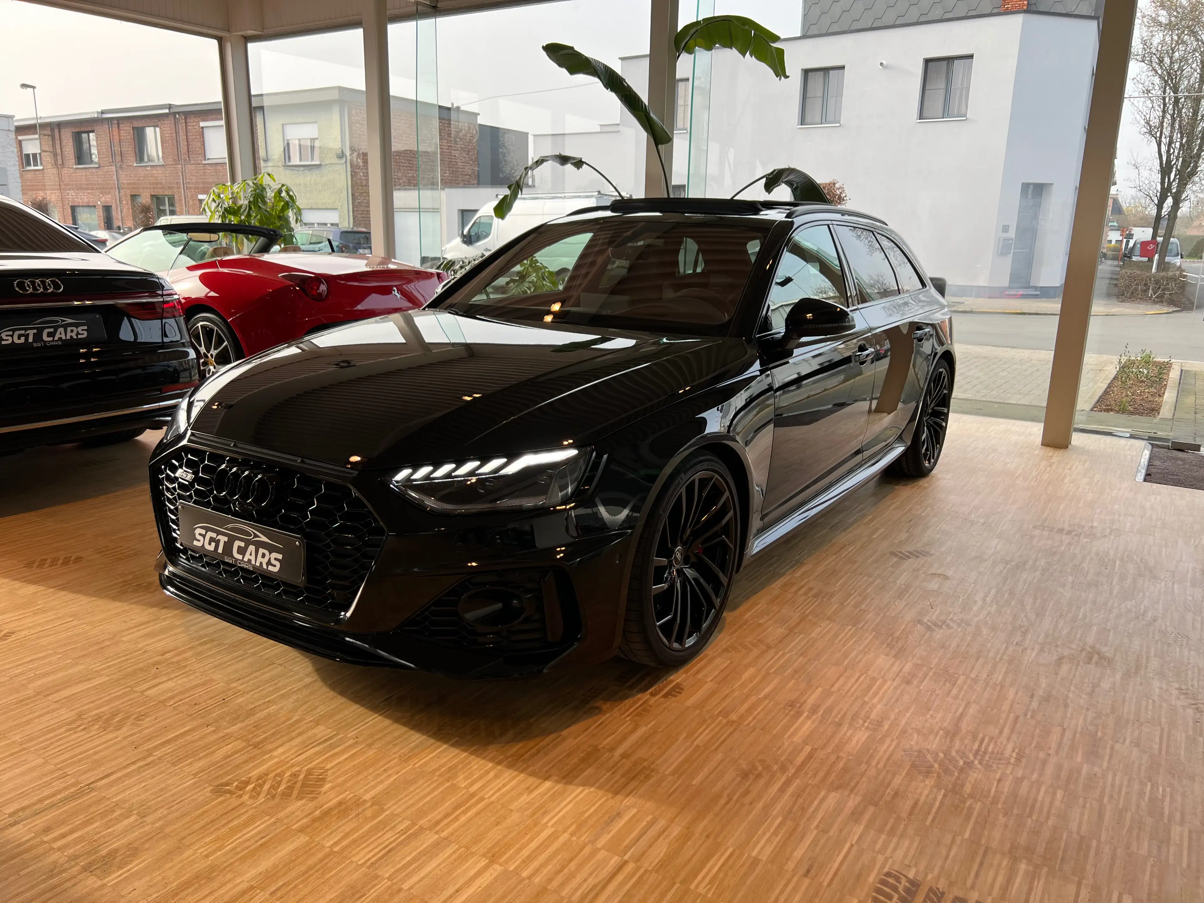Audi RS4 Avant Mega FULL - Pano - RS design Red - Matrix — photo 2