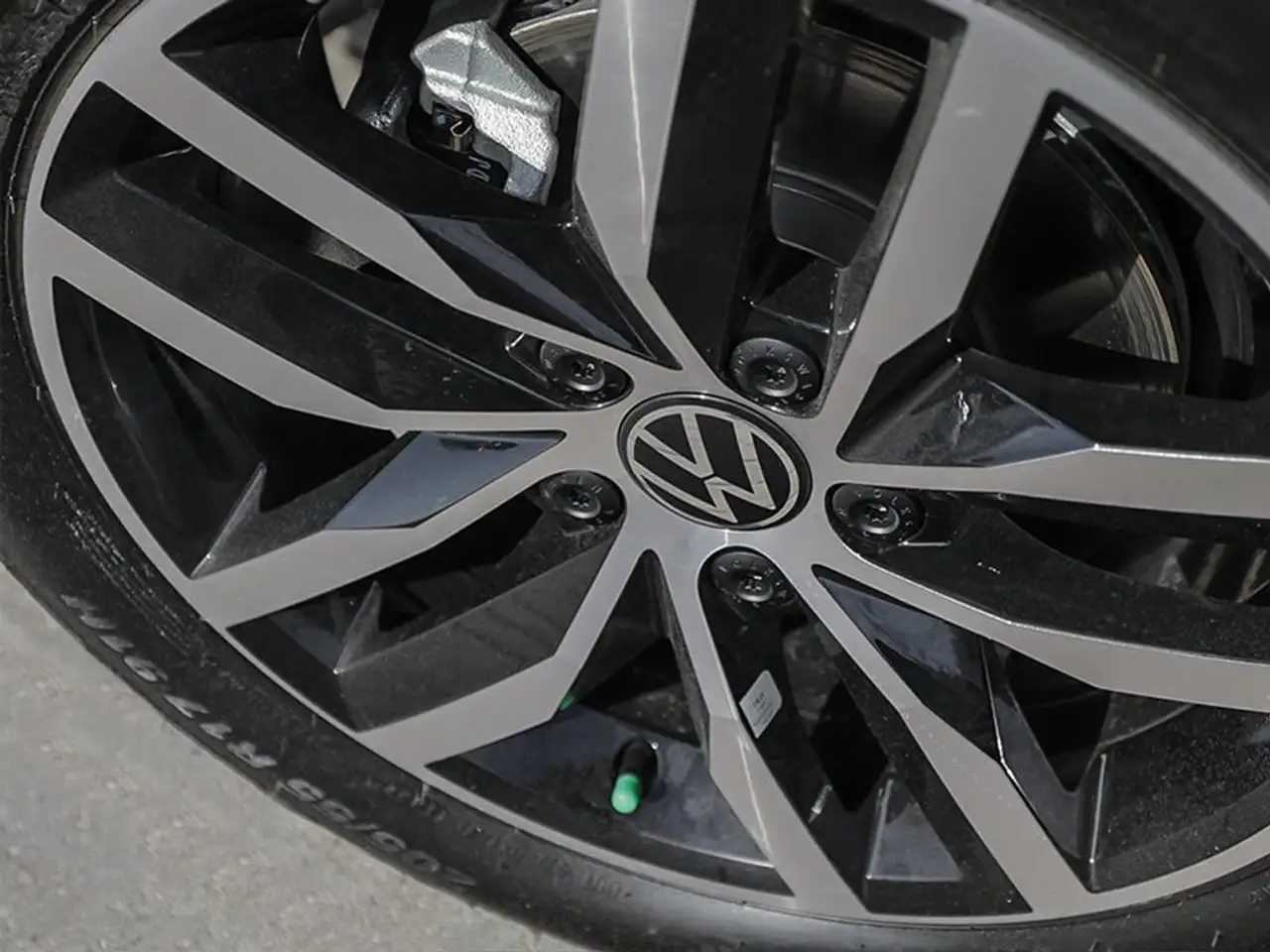 Volkswagen Jetta снимка Volkswagen Jetta