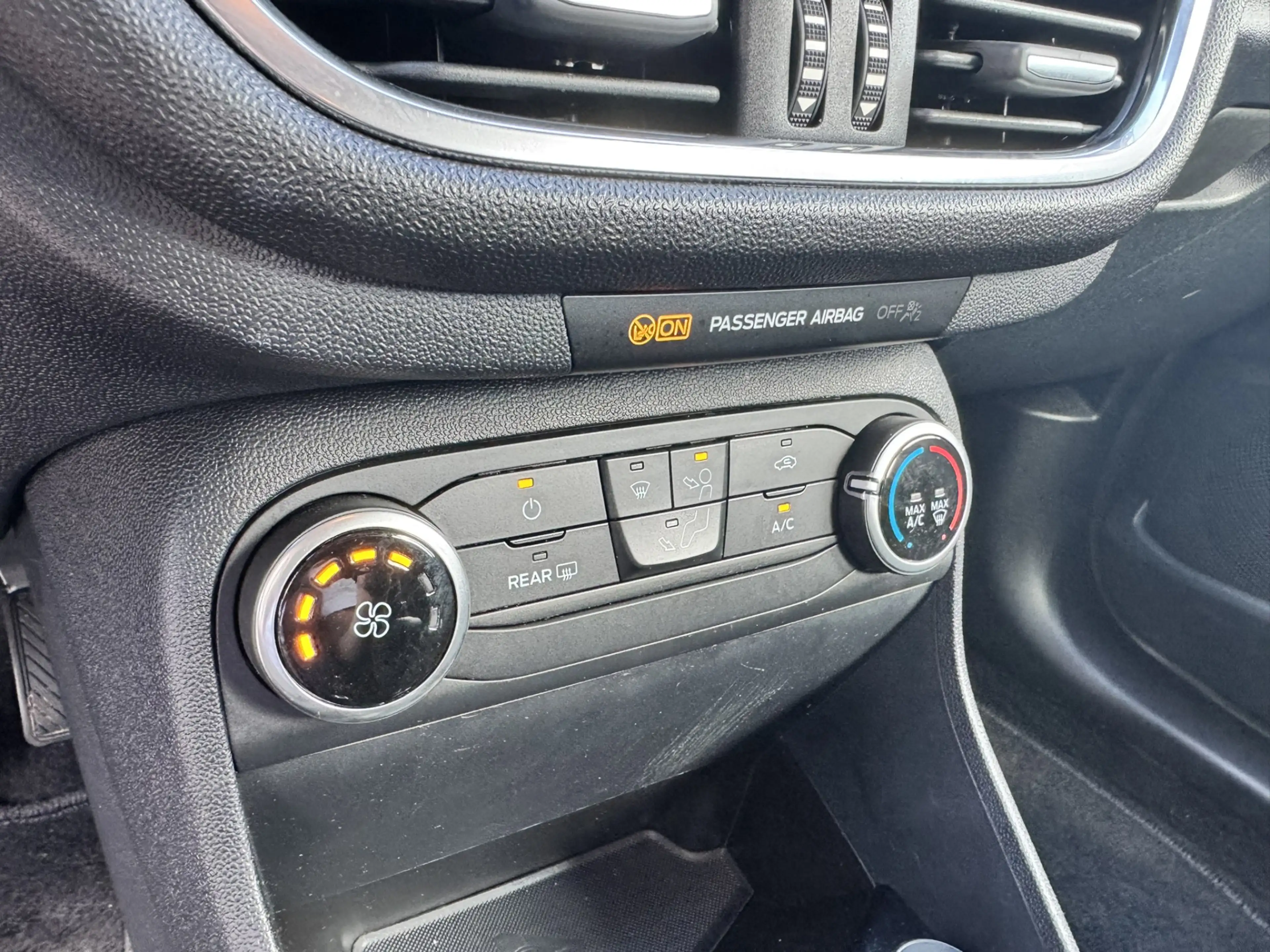 Ford Fiesta 1.0 EcoBoost Connected — photo 9