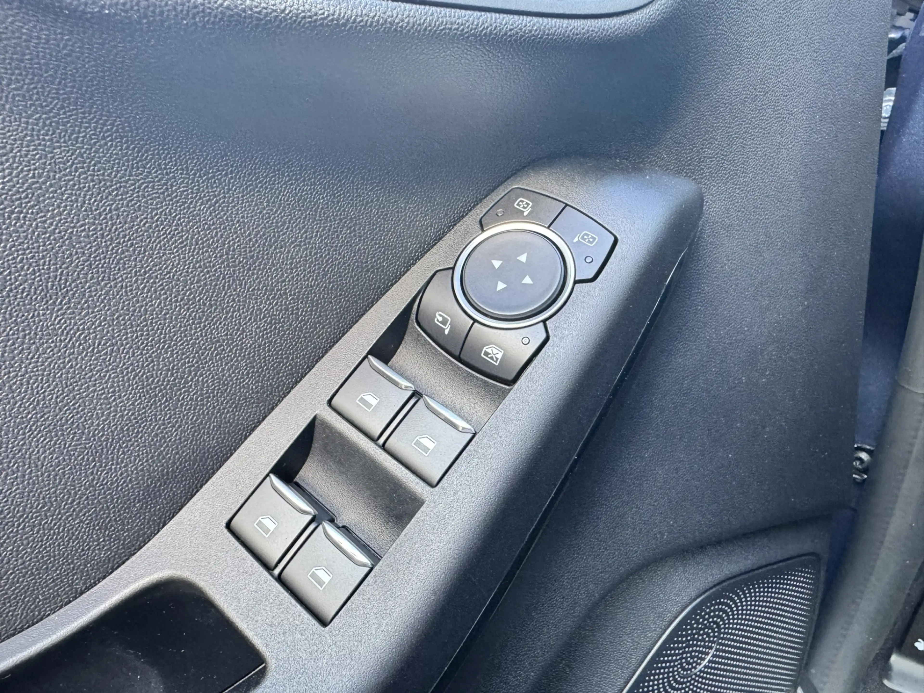 Ford Fiesta 1.0 EcoBoost Connected — photo 23