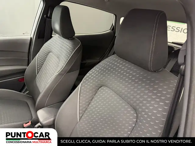 Ford Fiesta view 11