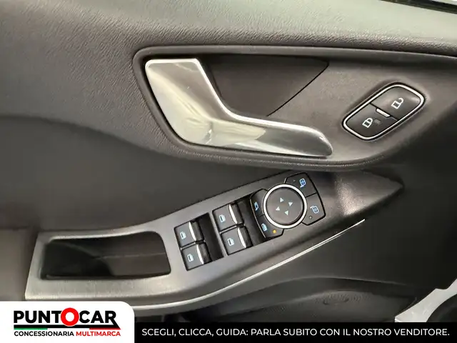 Ford Fiesta view 10