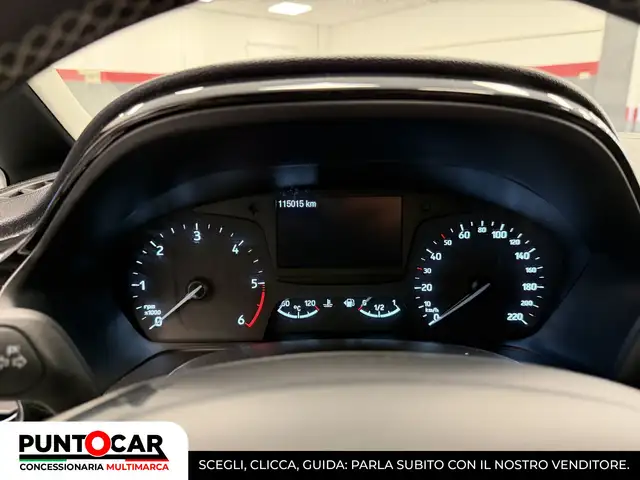 Ford Fiesta view 9