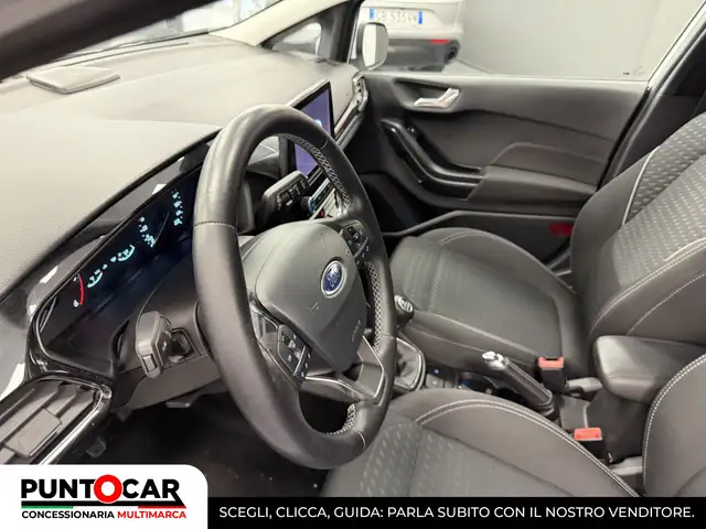 Ford Fiesta view 12