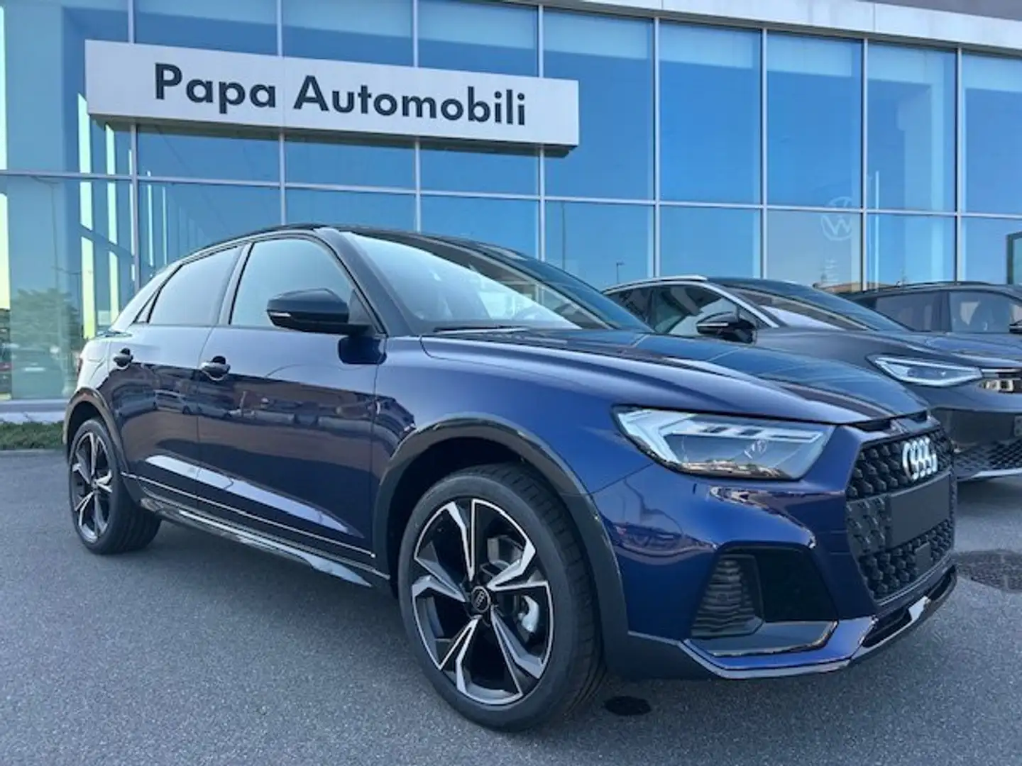 Audi A1 allstreet TSI 116 CV IDENTITY CONTRAST Bleu - 1