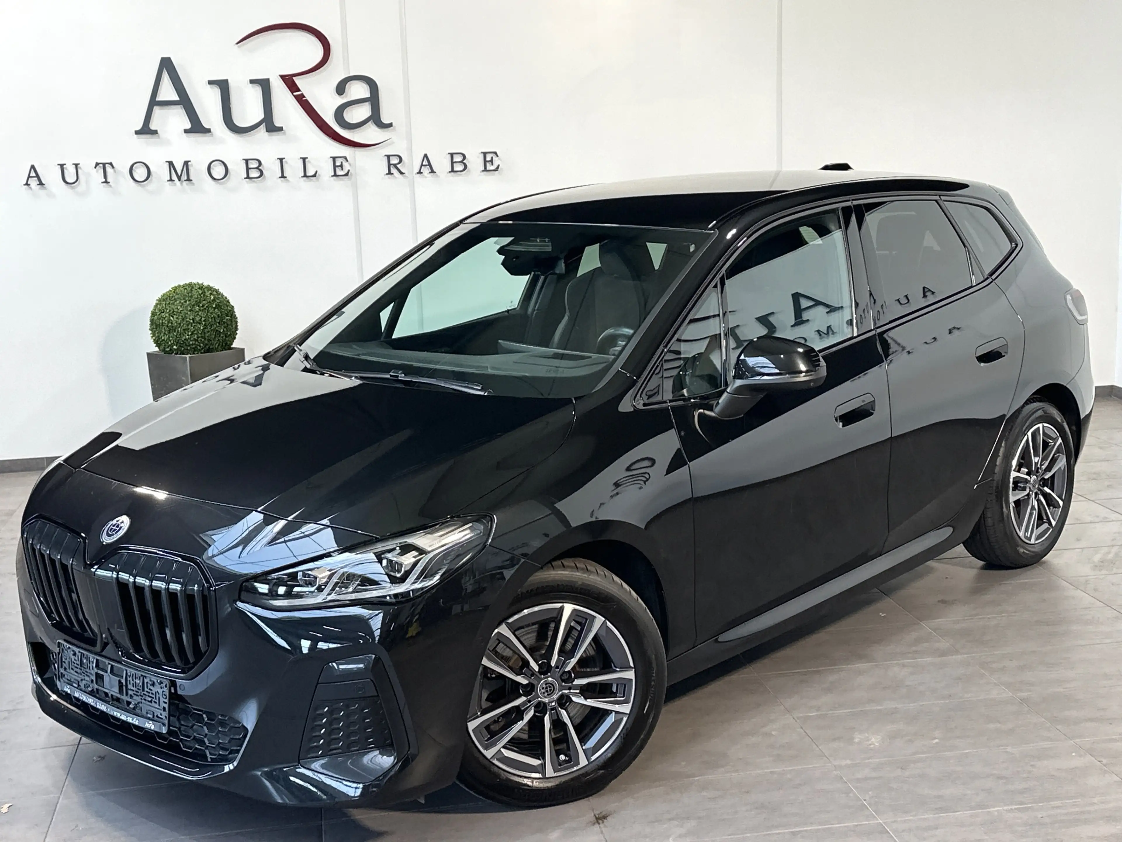 BMW 223 M-Sport NAV+LED+AHK+HUD+360°-KAM+17ZOLL+SHZ+1HD — photo 2