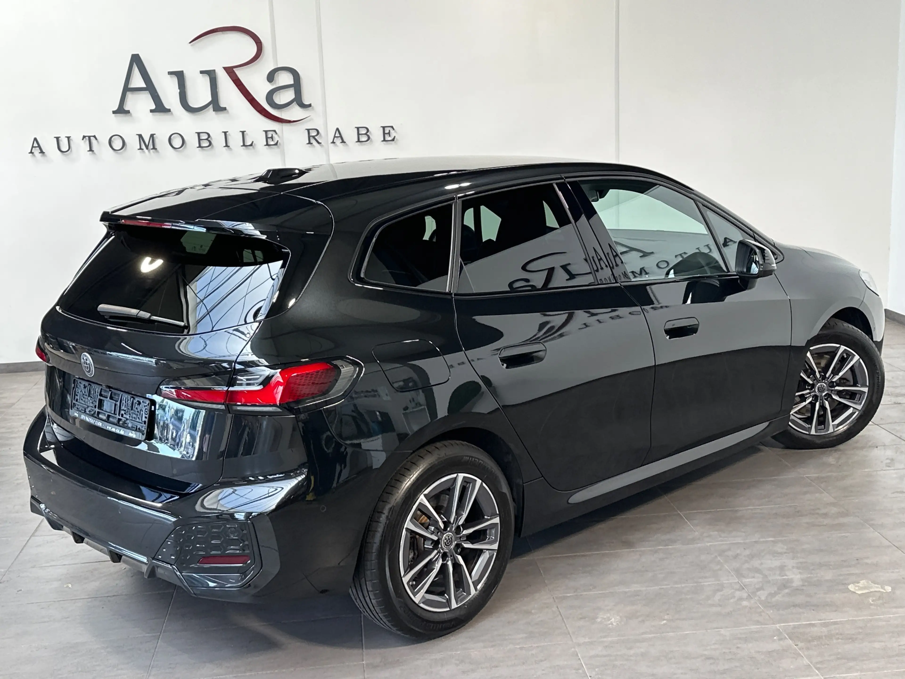 BMW 223 M-Sport NAV+LED+AHK+HUD+360°-KAM+17ZOLL+SHZ+1HD — photo 5