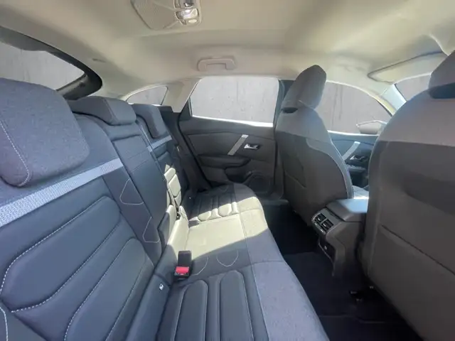Citroen C4 view 14