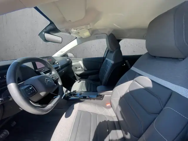 Citroen C4 view 9