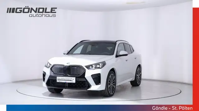 BMW iX2 xDrive30 Ansicht 1