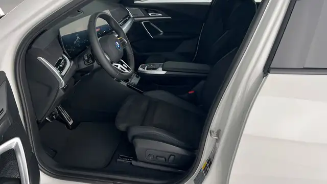 BMW iX2 xDrive30 Ansicht 14