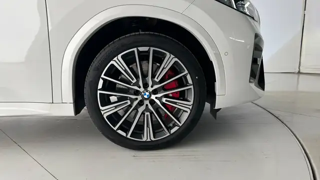 BMW iX2 xDrive30 Ansicht 7