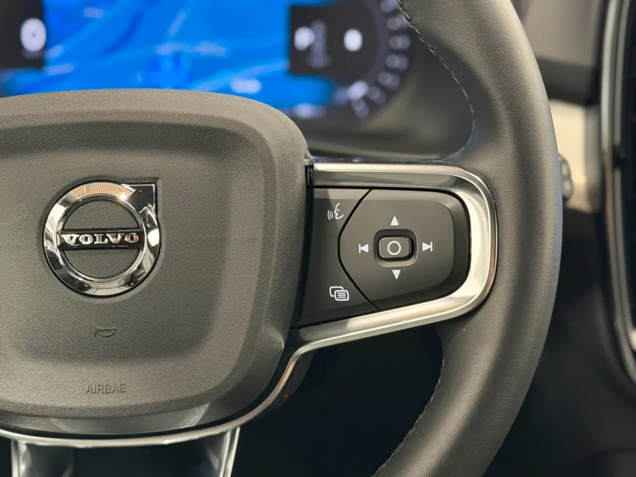 Volvo XC40 Plus Dark 2.0 Geartronic/Assist Pilot/360°, миниатюра 20