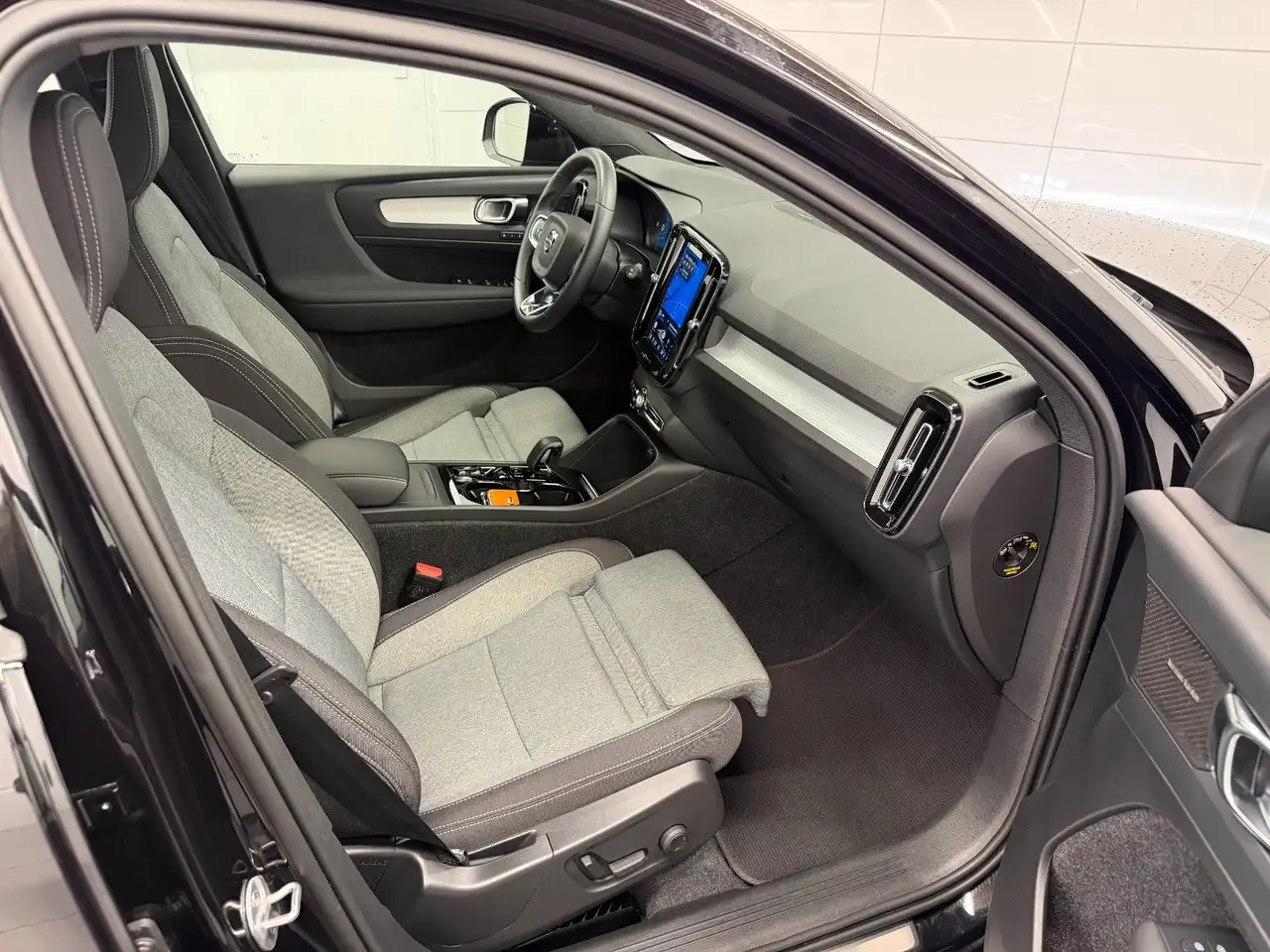 Volvo XC40 Plus Dark 2.0 Geartronic/Assist Pilot/360°, миниатюра 14