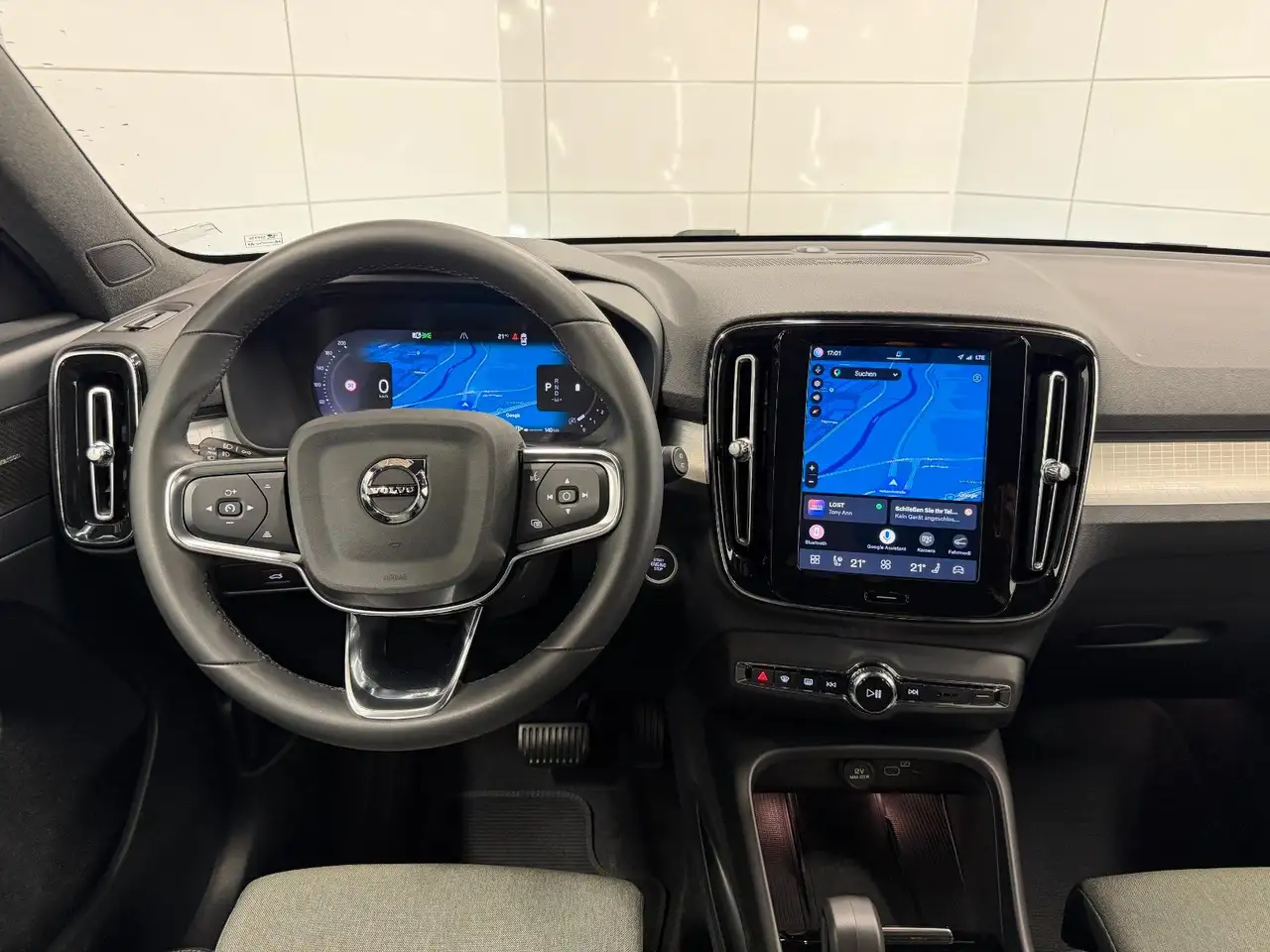 Volvo XC40 Plus Dark 2.0 Geartronic/Assist Pilot/360°, миниатюра 18