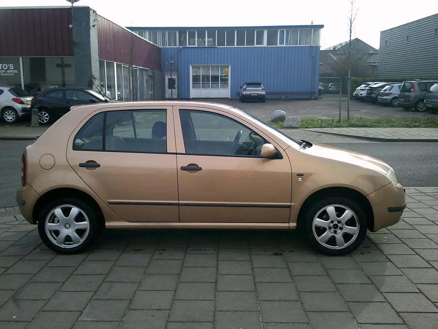 Skoda Fabia 1.4 50 KW Beige - 1