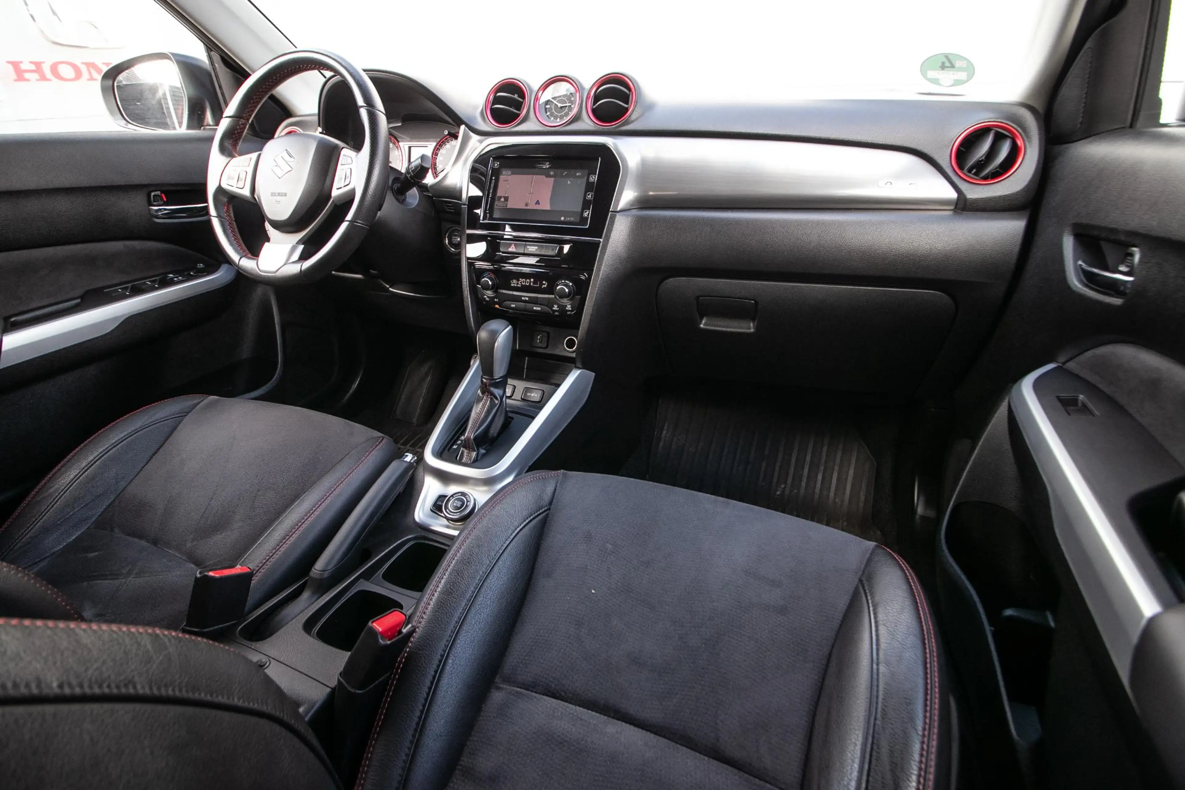 Suzuki Vitara 1.4 S Allgrip Automaat - Stoelverw. | Adapt. Cruis — photo 3