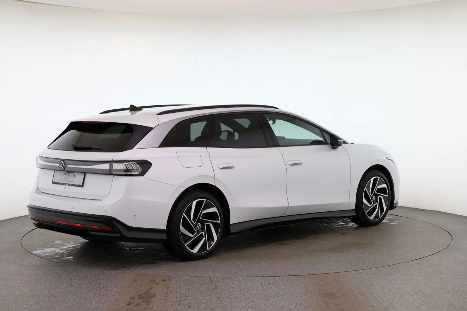 Volkswagen ID.7 Tourer Pro 210 kW Business Weiß - 2