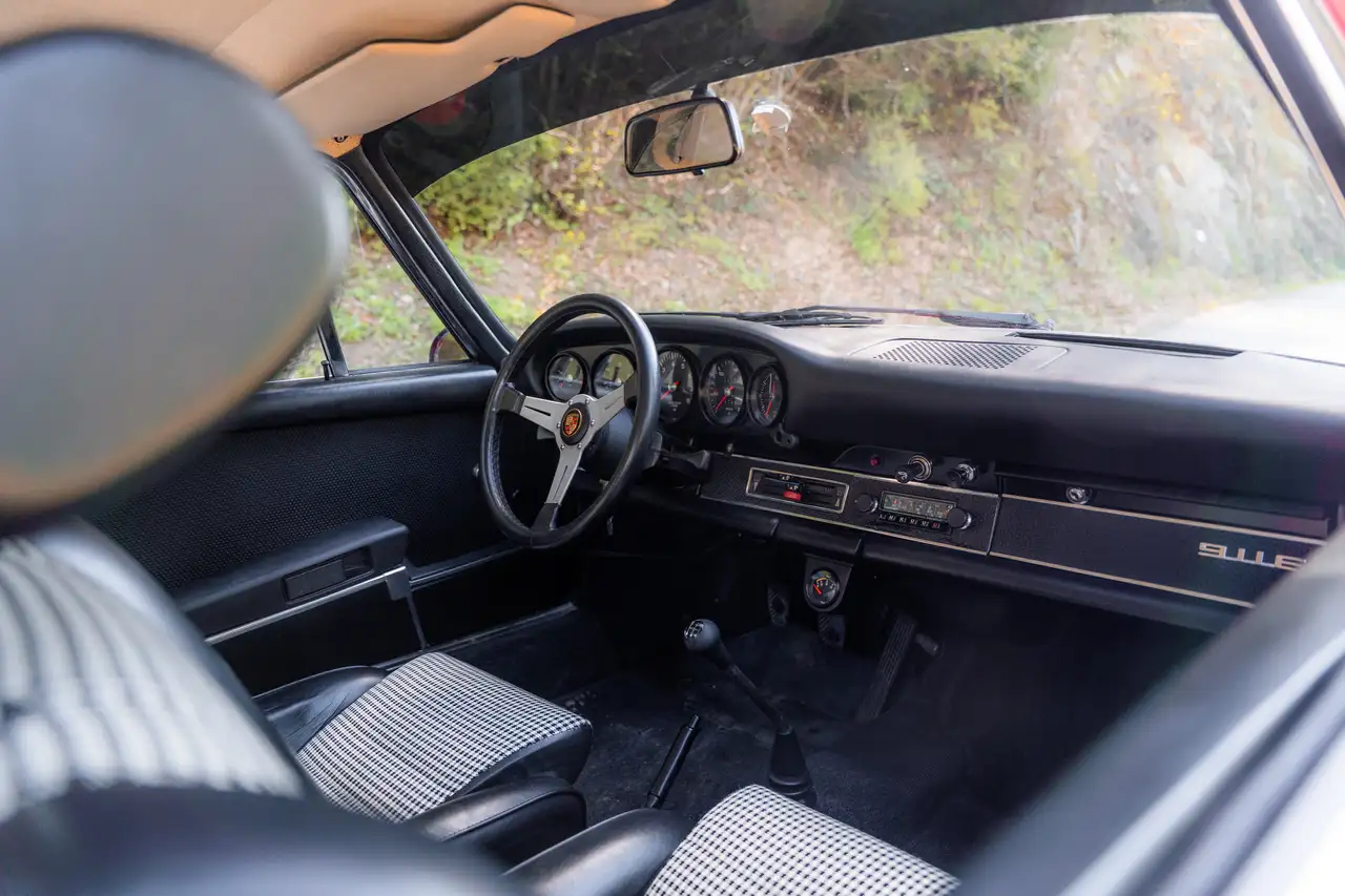 Porsche 911 Coupé 2.2, foto 6