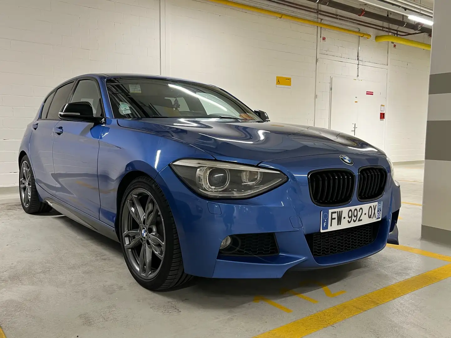 BMW 118 118d 143 ch M Sport A Bleu - 1