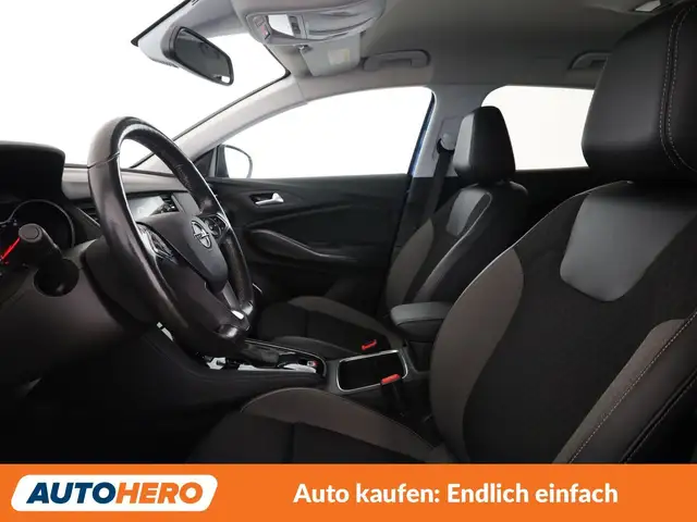Opel Grandland X view 10