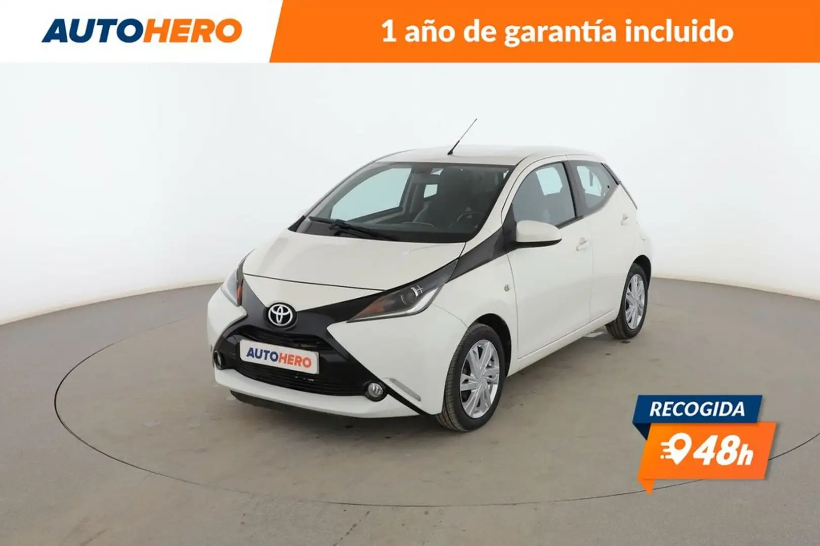 Toyota Aygo 1.0 X-Play Amarillo - 1