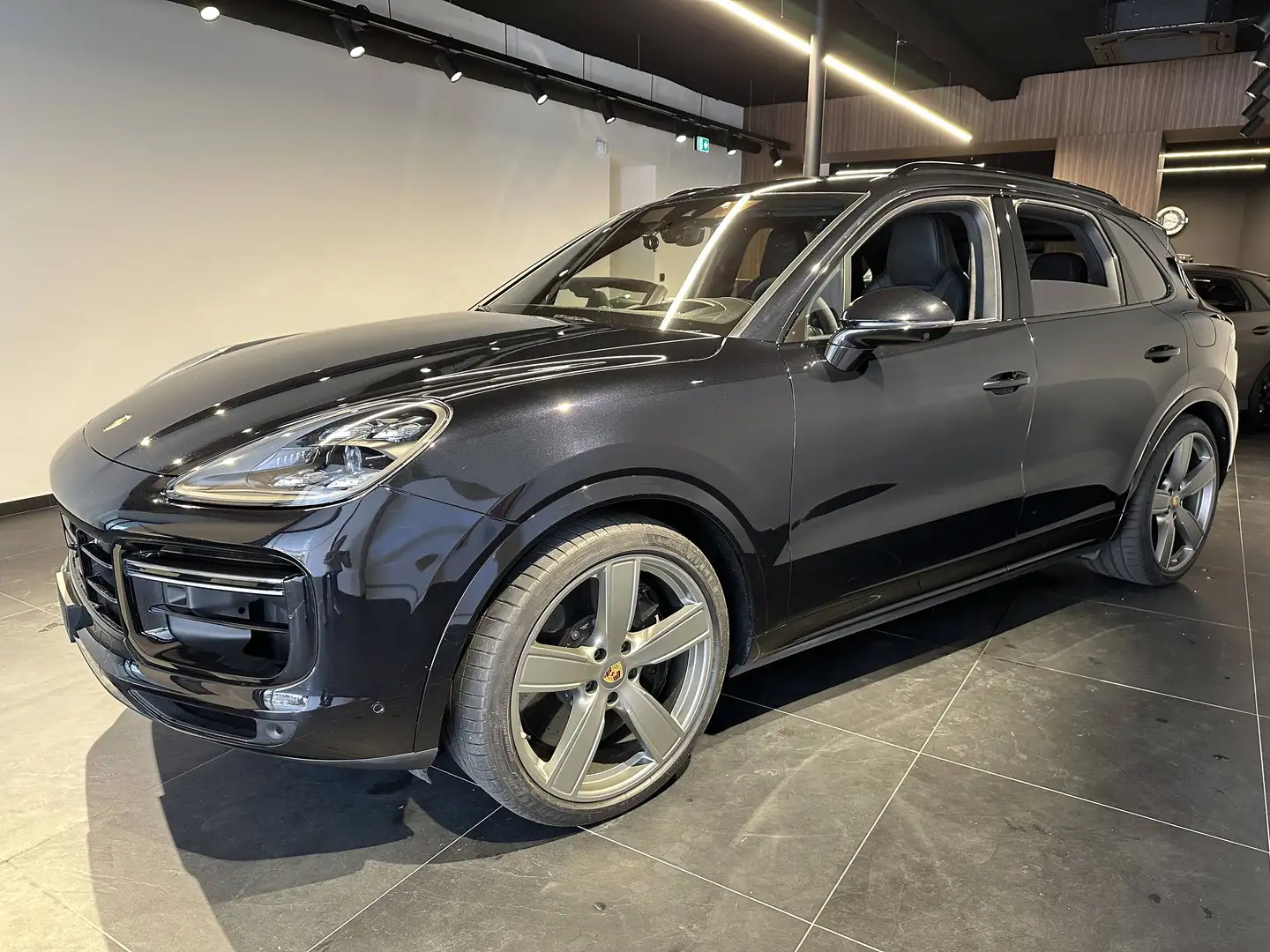Porsche Cayenne III 4.0 V8 680ch Turbo S E-Hybrid Negro - 1