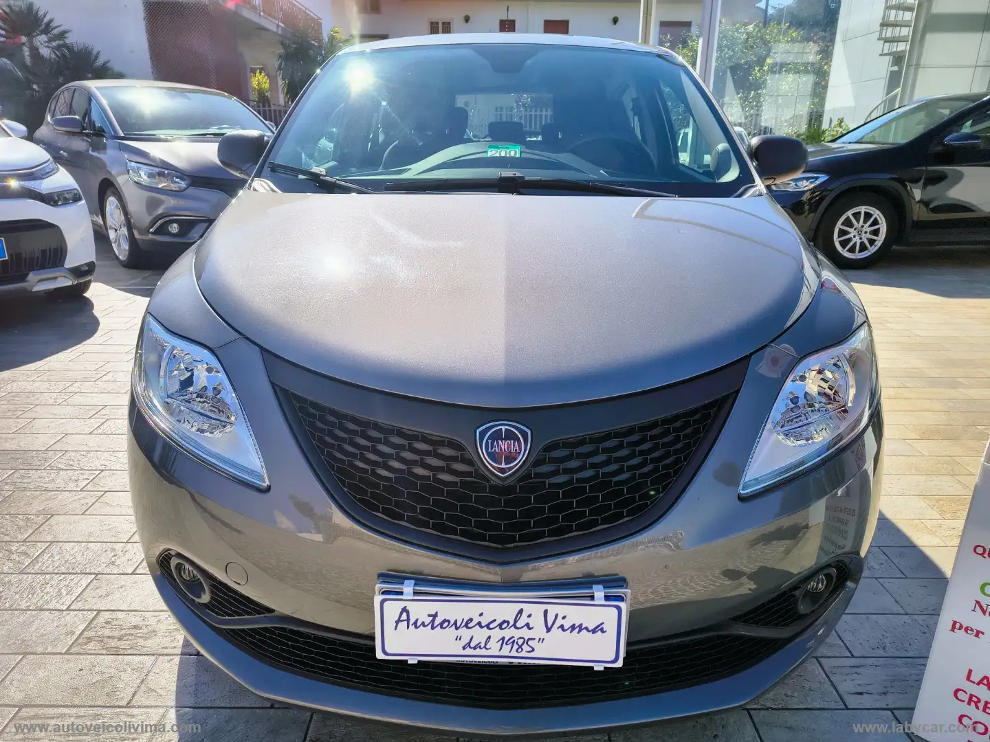 Lancia Ypsilon 1.2 69 CV 5p. GPL Ecochic Ele.Bl Grigio - 2